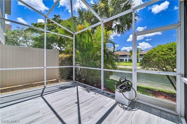 Foto del edificio - 924 Hampton Cir