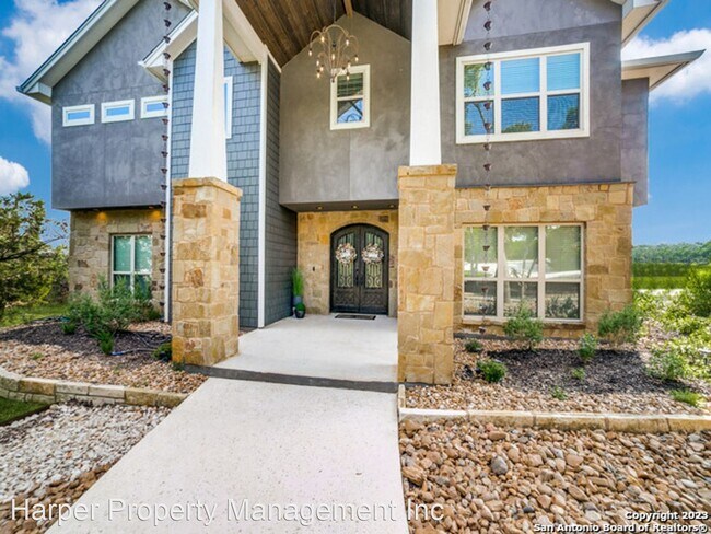 Building Photo - 5 br, 3.5 bath House - 212 Sendera Way