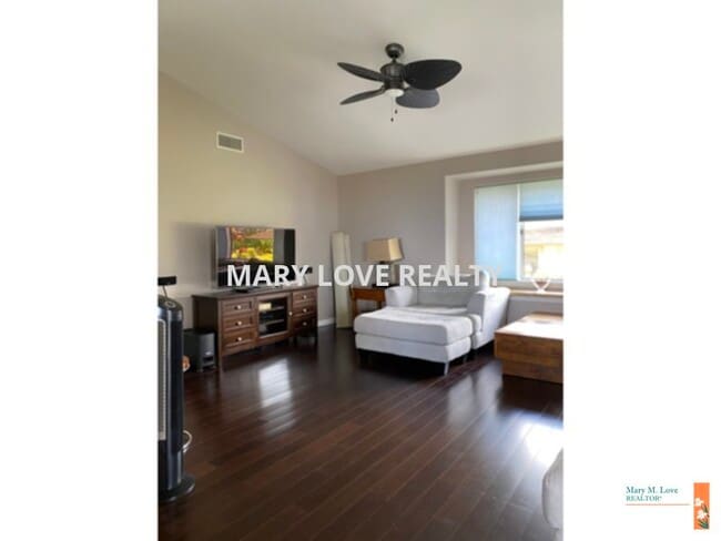 Building Photo - BEAUTIFULLY FURNISHED 3/2.5 WITH OCEAN VIEWS