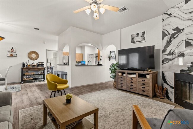 Foto del edificio - 5402 Birmingham Cir