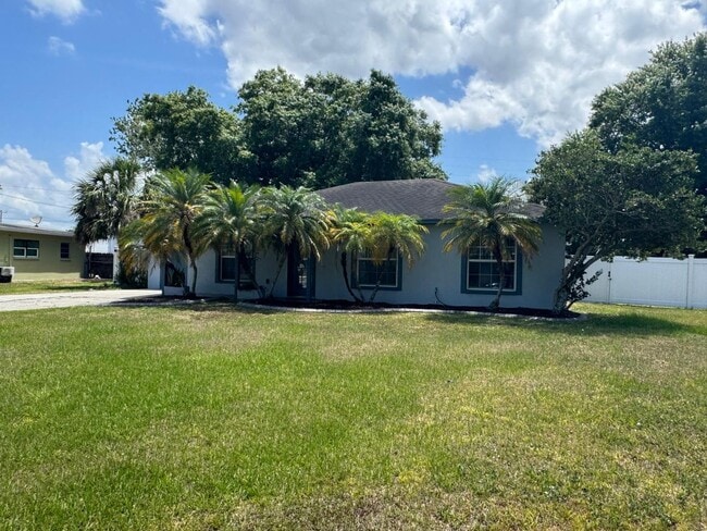 COMING SOON 3-2 Stunning House - COMING SOON 3-2 Stunning House