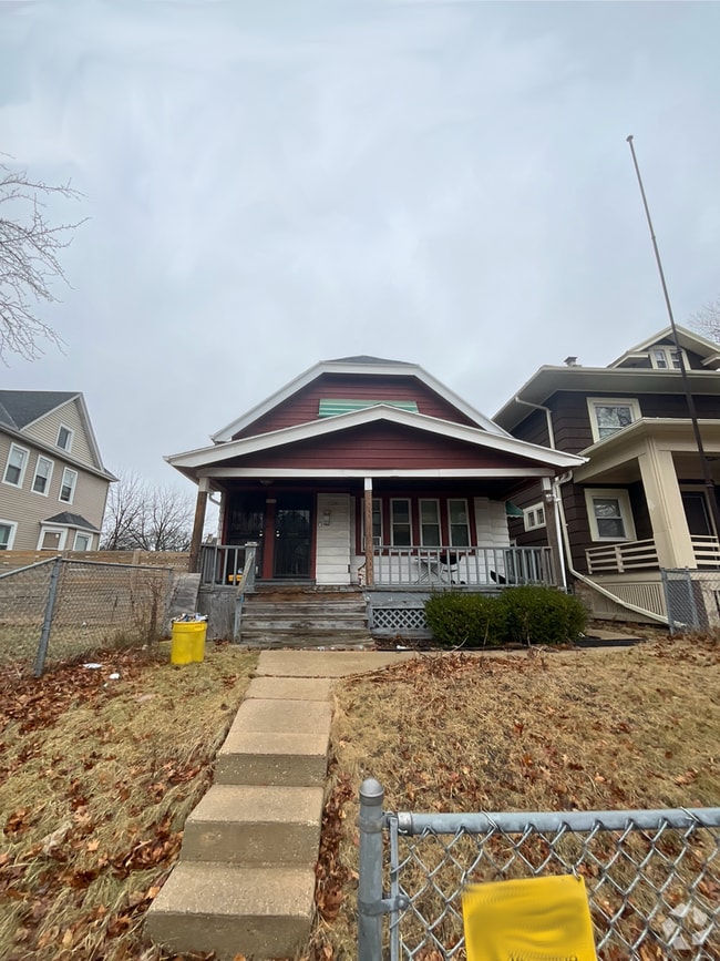 Building Photo - 5328 N 35th St