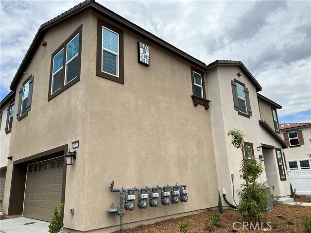 Building Photo - 34495 Agave Dr