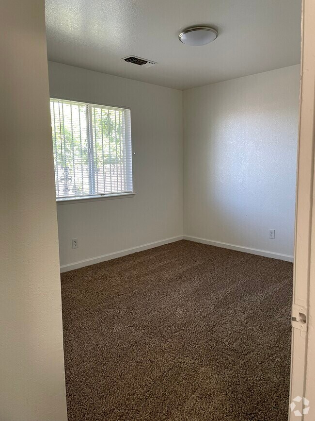 Apartments For Rent in Sanger, CA 3 Rentals