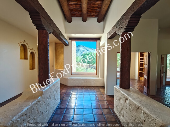 Building Photo - 5661 E Shadow View Ct