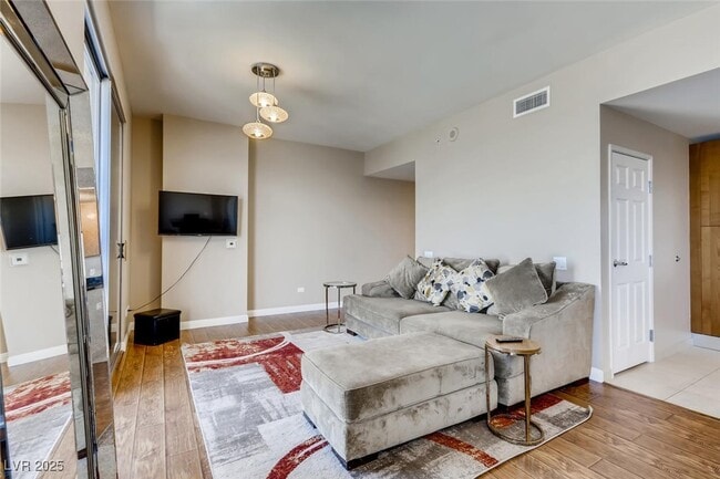 Building Photo - 200 W Sahara Ave