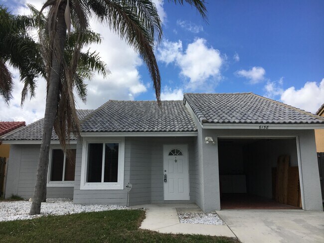 Building Photo - 6158 Country Fair Cir