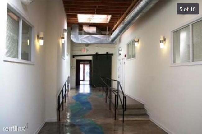 Foto del edificio - 3 br, 2 bath  - 1716 Summit Ave