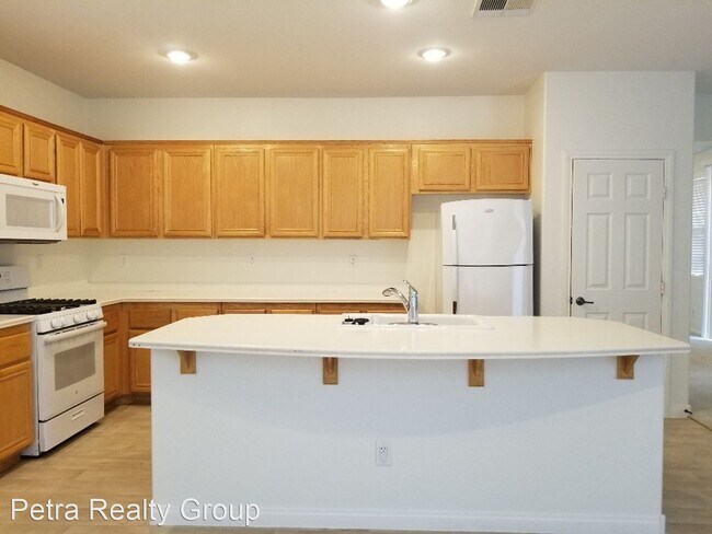 Building Photo - 3 br, 2.5 bath House - 617 Wandering Viole...