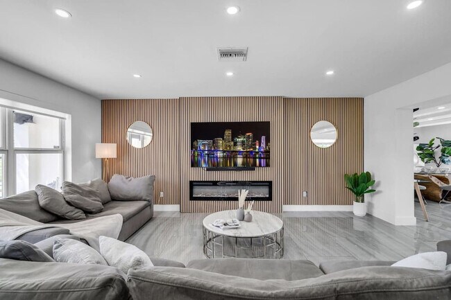 Foto del edificio - 1255 NE 199th St