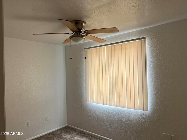 Foto del edificio - 13433 N 16th Ave