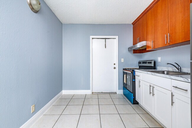 Foto del edificio - 4061 N Dixie Hwy