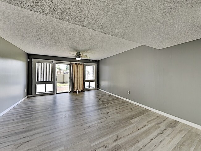 Building Photo - 5775 Peregrine Ave