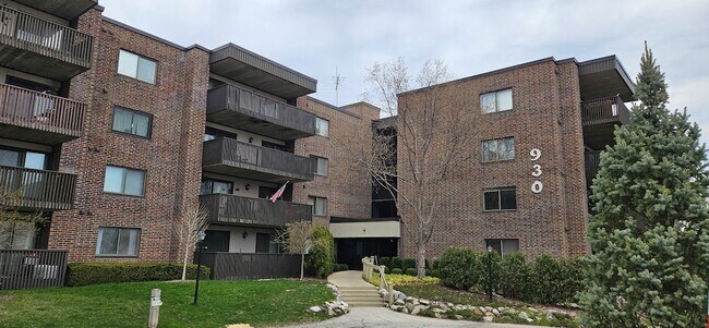Foto del edificio - 930 Taylor Dr