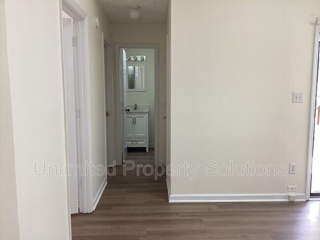Foto del edificio - 1196 Shipyard Blvd