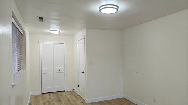 Building Photo - 1746 NE 136th St