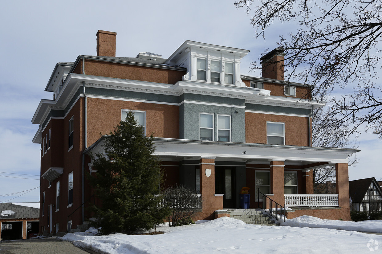 Primary Photo - 40 Prospect Apartments