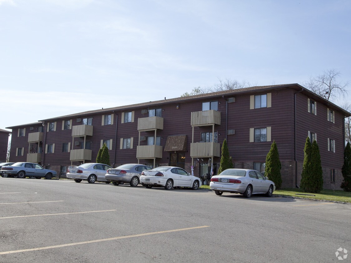 Building Photo - Cypress 1 (East Ridge)