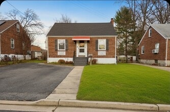 Building Photo - 1130 Stephen Dr