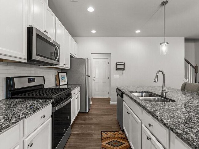 Foto del edificio - Build Equity While Leasing - Lease and Own...