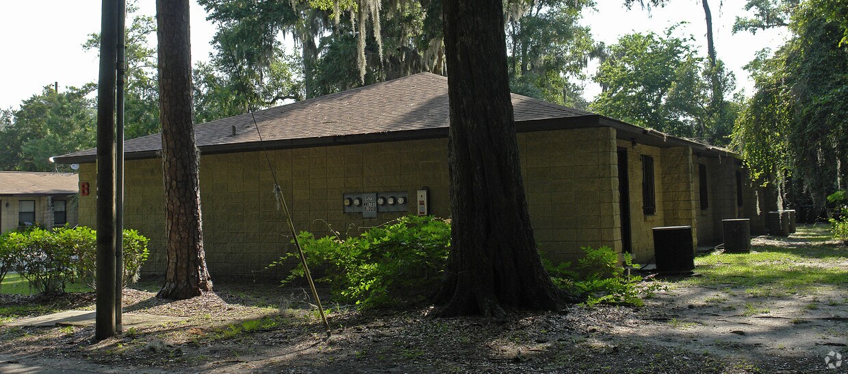 Building Photo - 1523 NW 7th St