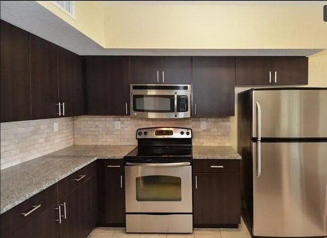 Foto del edificio - 7085 Merganser Ct