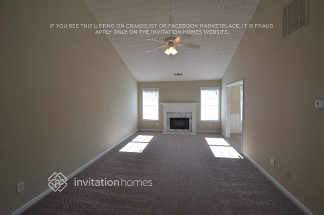 Building Photo - 975 James Ridge Dr