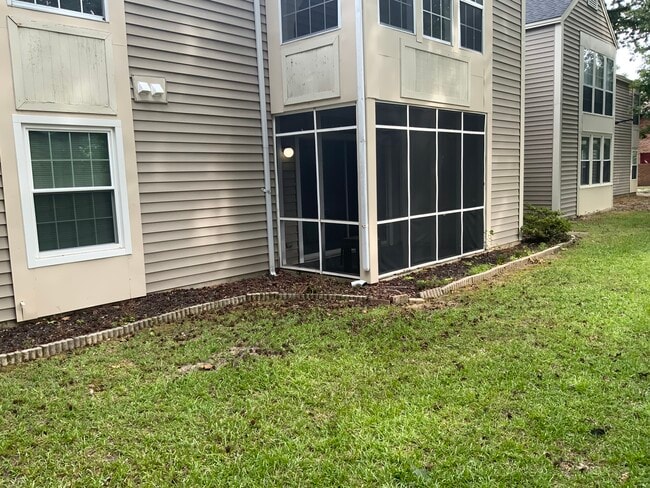 Building Photo - 711 Coventry Ln