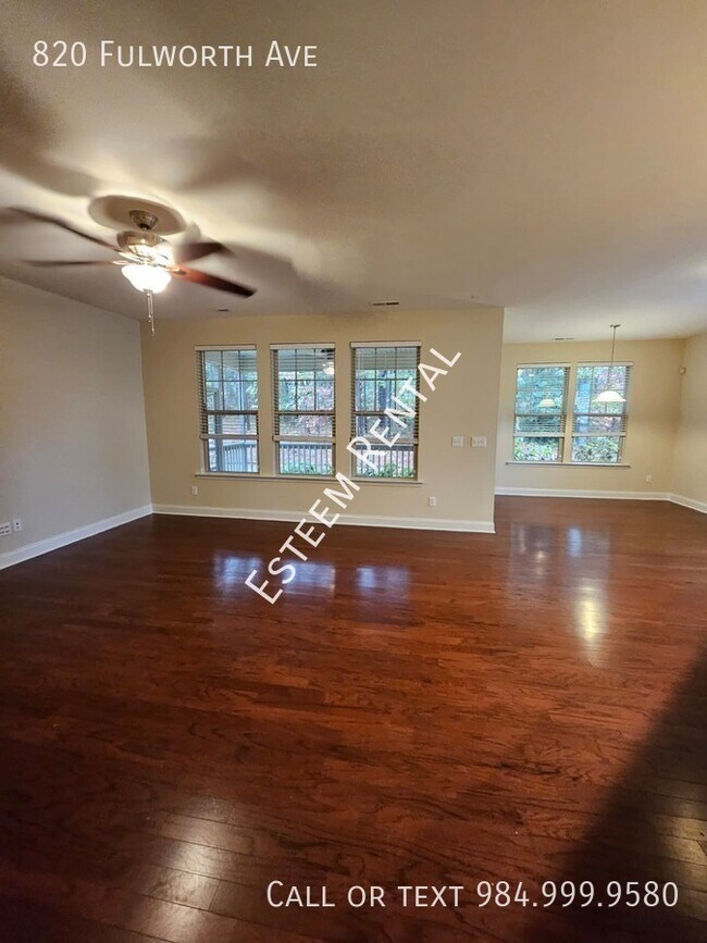 Foto del edificio - 820 Fulworth Ave