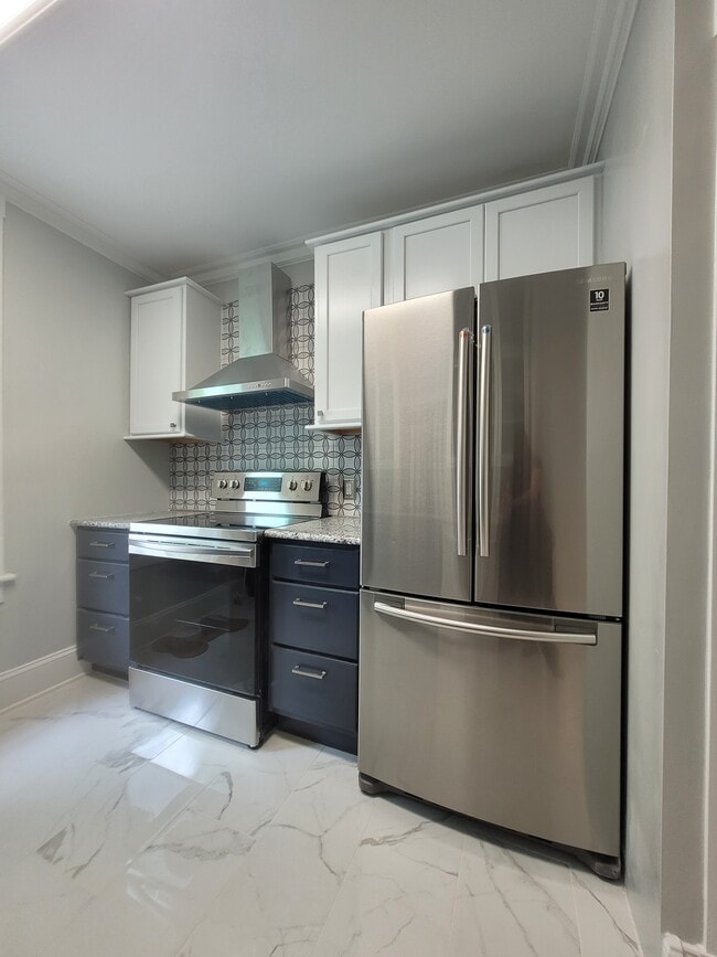 Kitchen - 232 Broadway