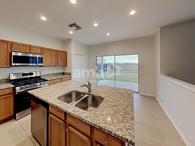 Foto del edificio - 26139 Flinton Dr