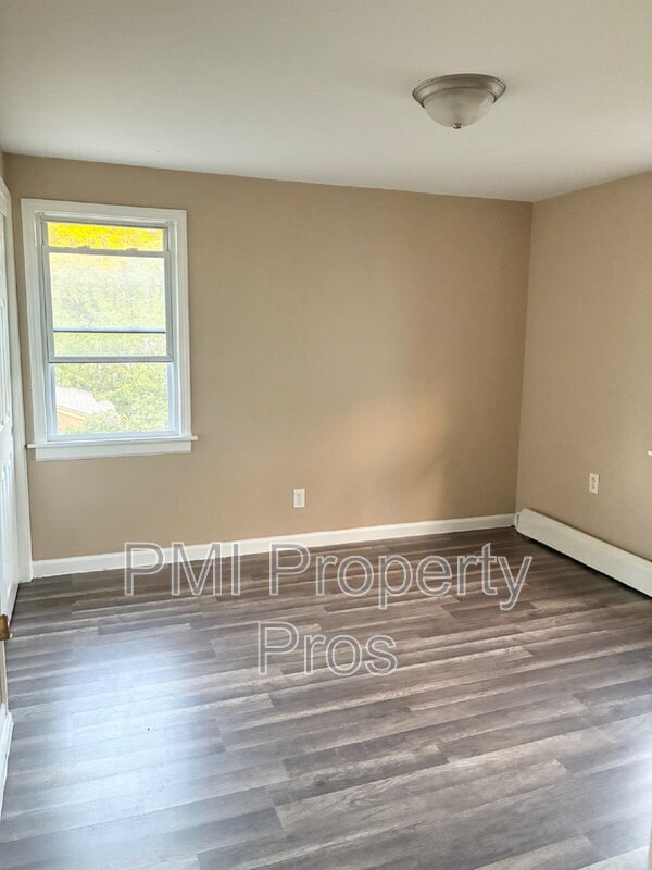 Building Photo - 4626 N 39th St