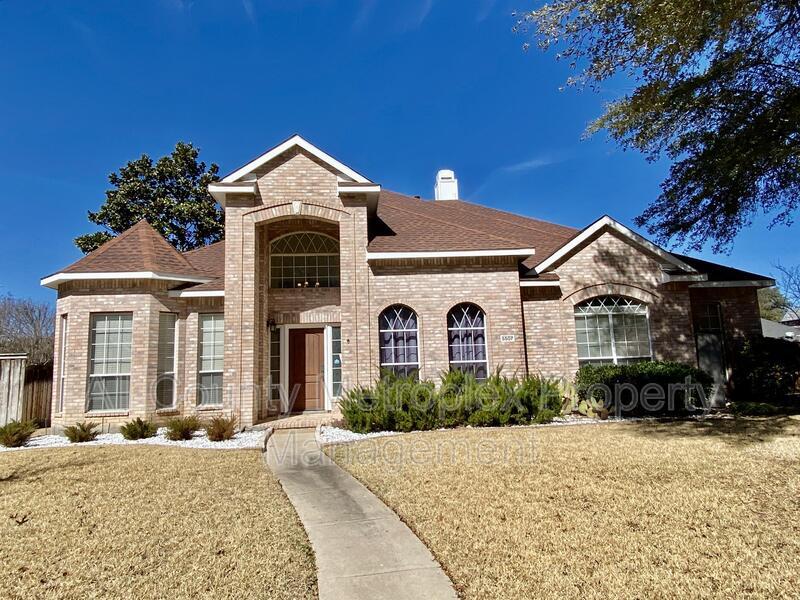Primary Photo - 5507 Stonehenge Dr