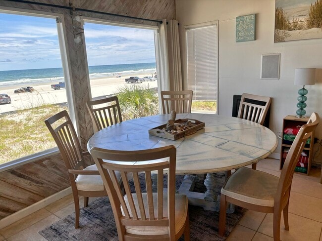 Building Photo - Oceanfront Furnished Vacation home 4 bedro...