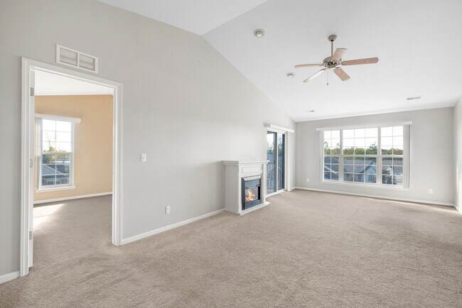 Techos abovedados - 1845 Flagstone Cir