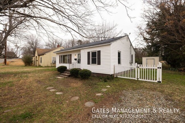 Building Photo - Adorable, Newly Remodeled Home in Mebane!