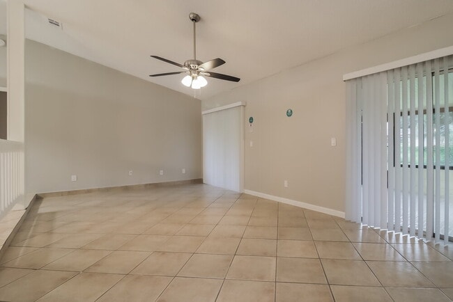 Foto del edificio - 8726 Gopher Ln