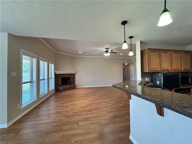 Building Photo - 1109 Pamplin Ct