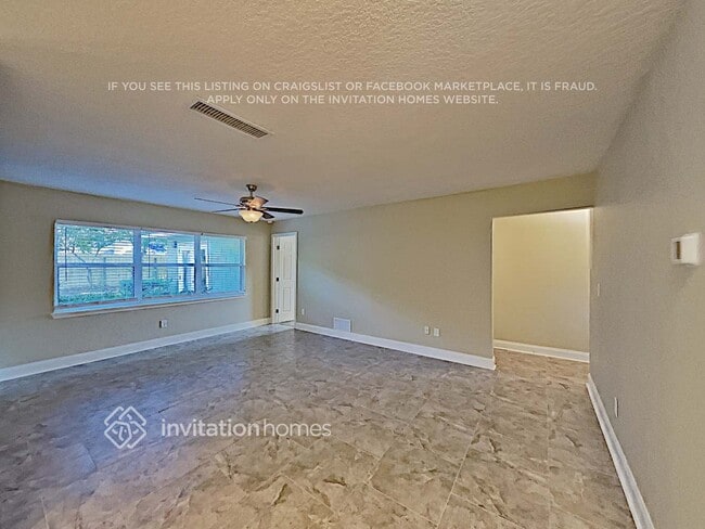 Building Photo - 777 Forest Glen Ct