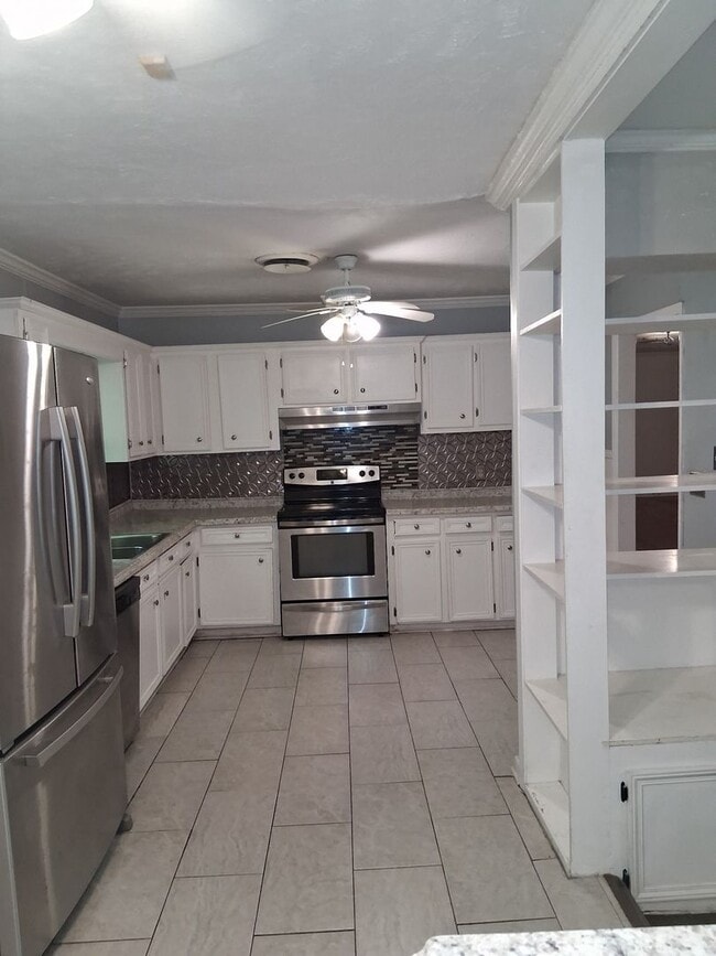Building Photo - 3bed 2 bath in North East Jxn