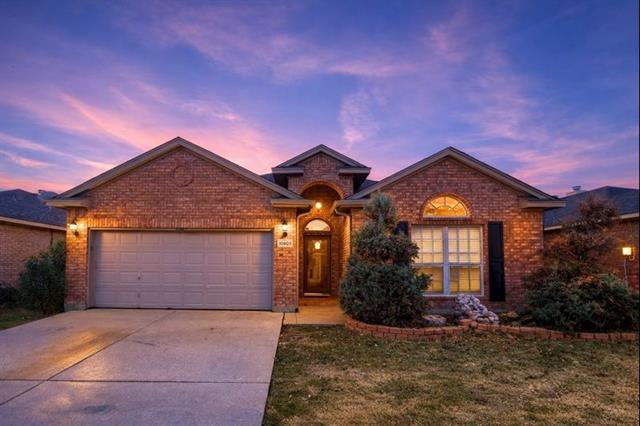 Building Photo - 10605 Foothill Dr