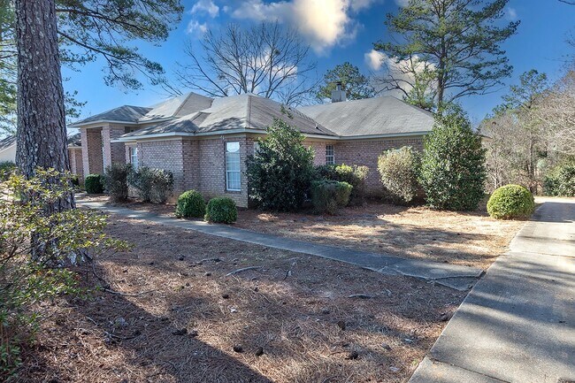 Building Photo - Home for Rent in Wetumpka
