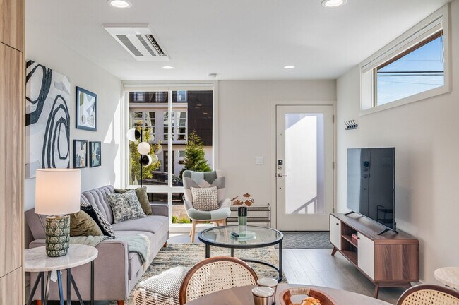 Foto del edificio - 4303F Dayton Ave N