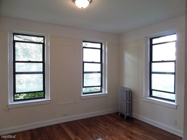 Building Photo - 2 br, 1 bath Apartment - 2532 33rd St