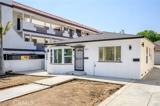Building Photo - 1025 Linden Ave