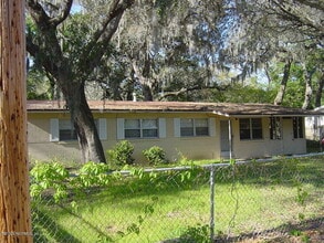 Building Photo - 1159 Green Cay Ave