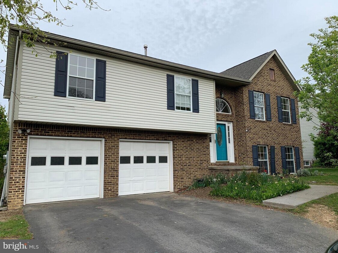 110 Appomattox Dr, Stephens City, VA 22655 House Rental in Stephens