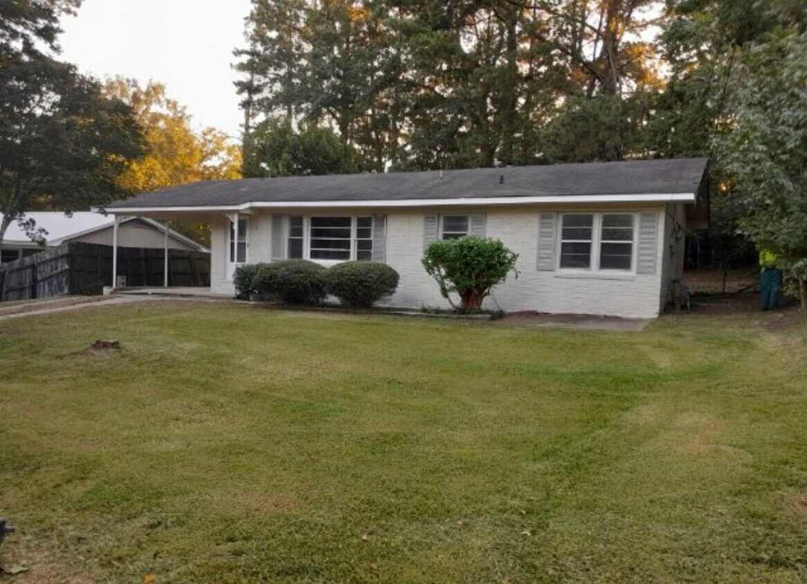 Foto principal - 2811 41st Ave
