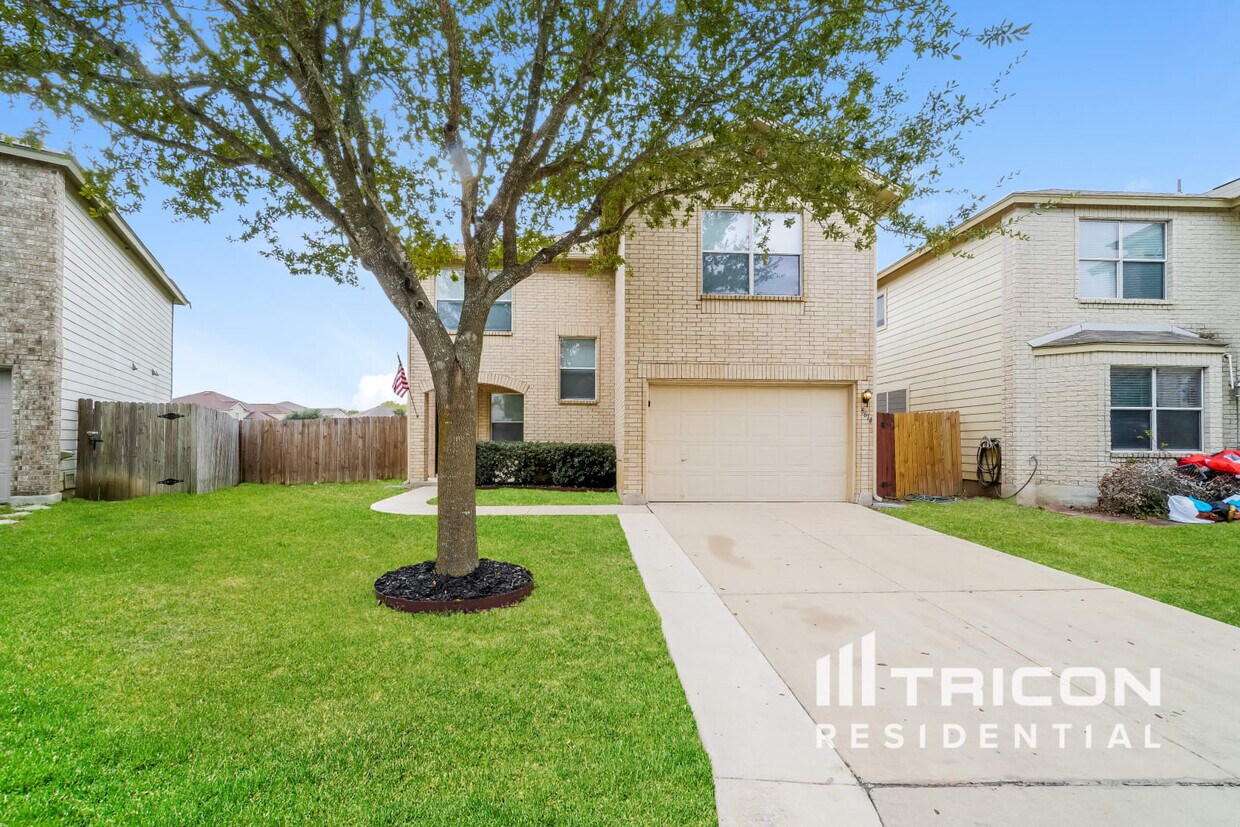 Foto principal - 8614 Sierra Springs Converse TX