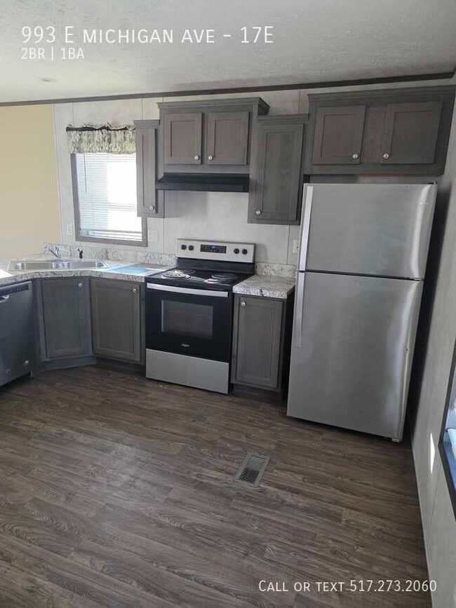 Foto del edificio - 993 E Michigan Ave